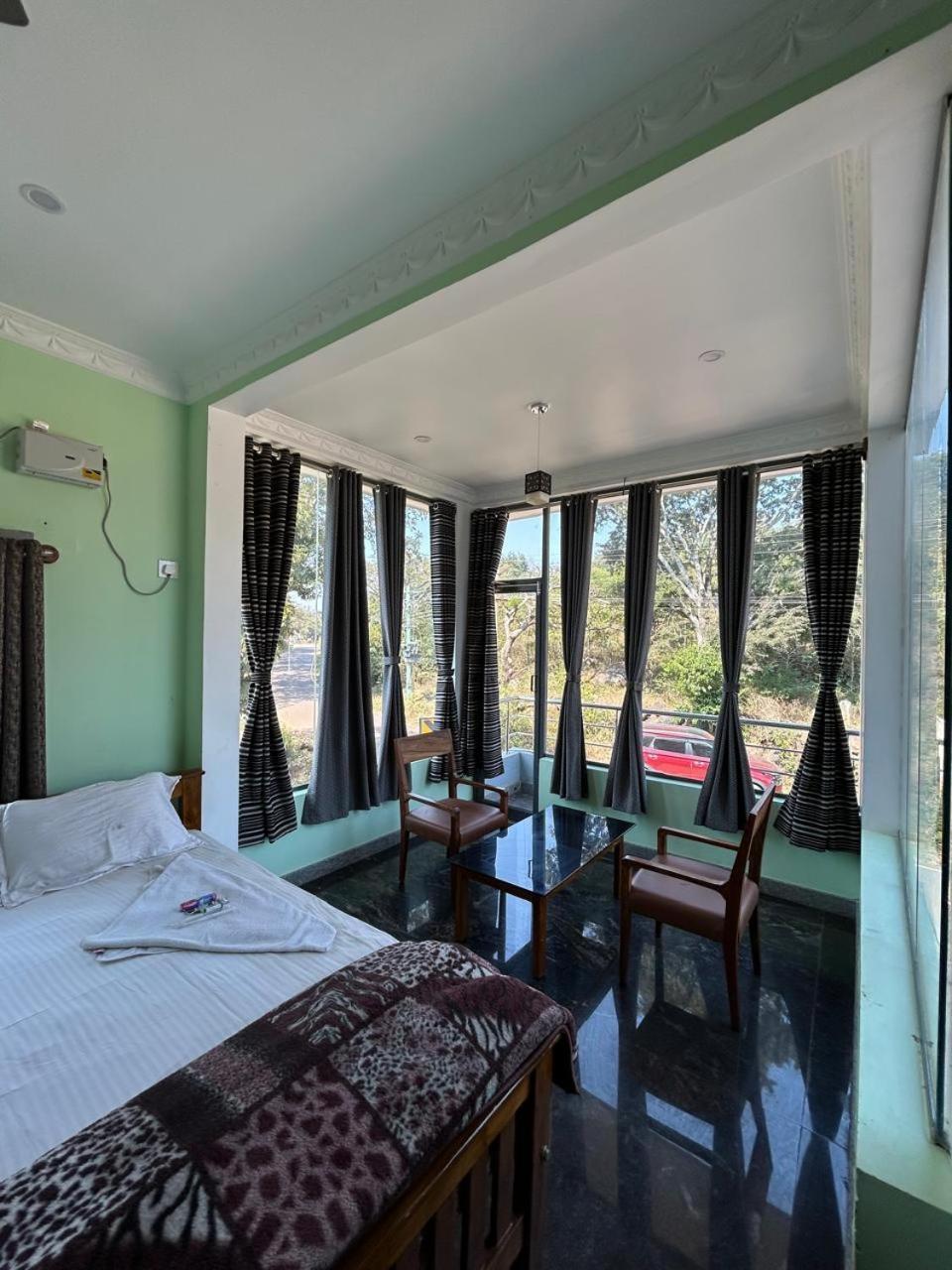 Yelagiri Goldhill Resort Dış mekan fotoğraf